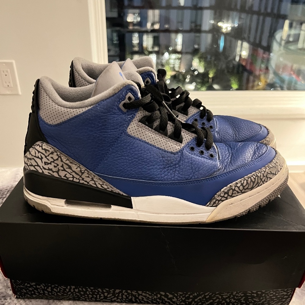 JORDAN RETRO 3 VARSITY ROYAL CEMENT